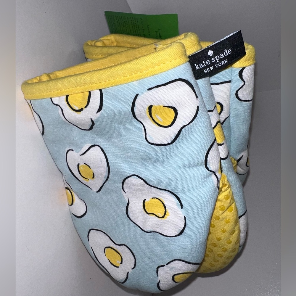 Kate Spade Fried Egg Print Mini Mitts cotton oven hotpad set of 2 NEW TAGS ON